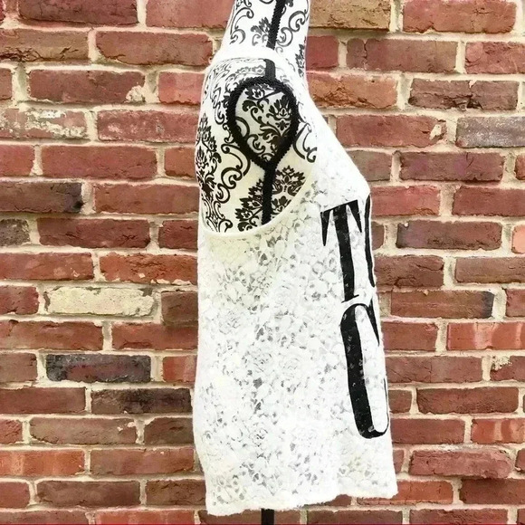 EXPRESS “Tough Chic” Creme Lace Scoop Neck Graphic Sleeveless Tank Top Size M - Picture 7 of 8